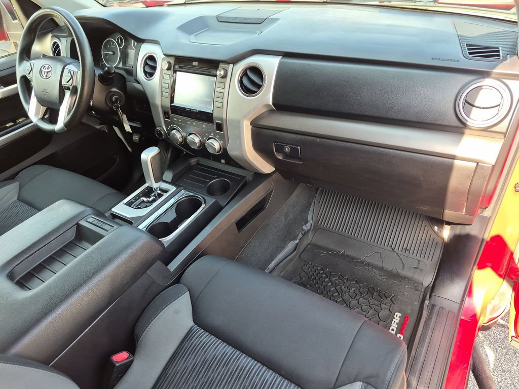 Used 2015 Toyota Tundra SR AWD/4WD image 30