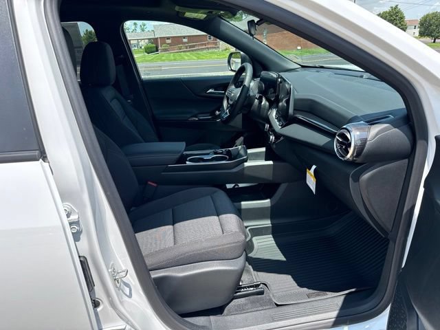 New 2027 Chevrolet Equinox LT w/ LPO, Floor Liner Package AWD/4WD image 26