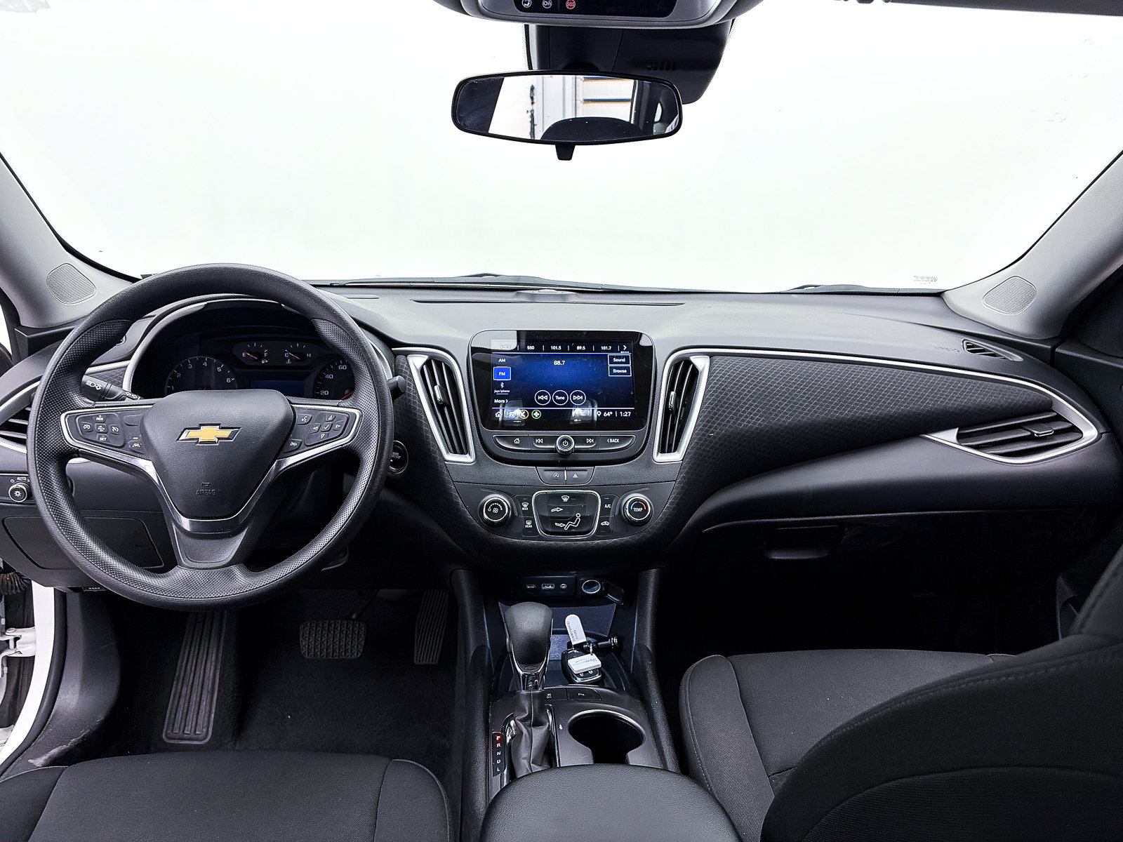Used 2025 Chevrolet Malibu LS FWD image 25
