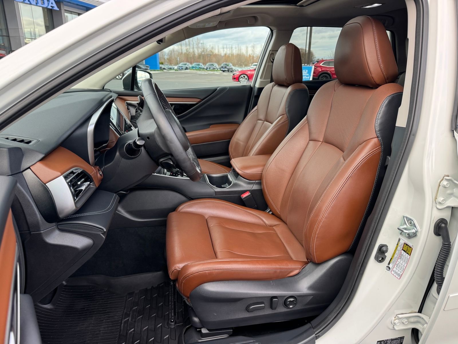 Used 2023 Subaru Outback Touring image 11