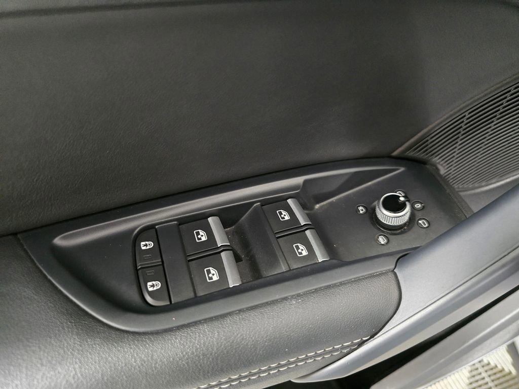 Used 2023 Audi Q5 2.0T Premium Plus AWD/4WD image 26