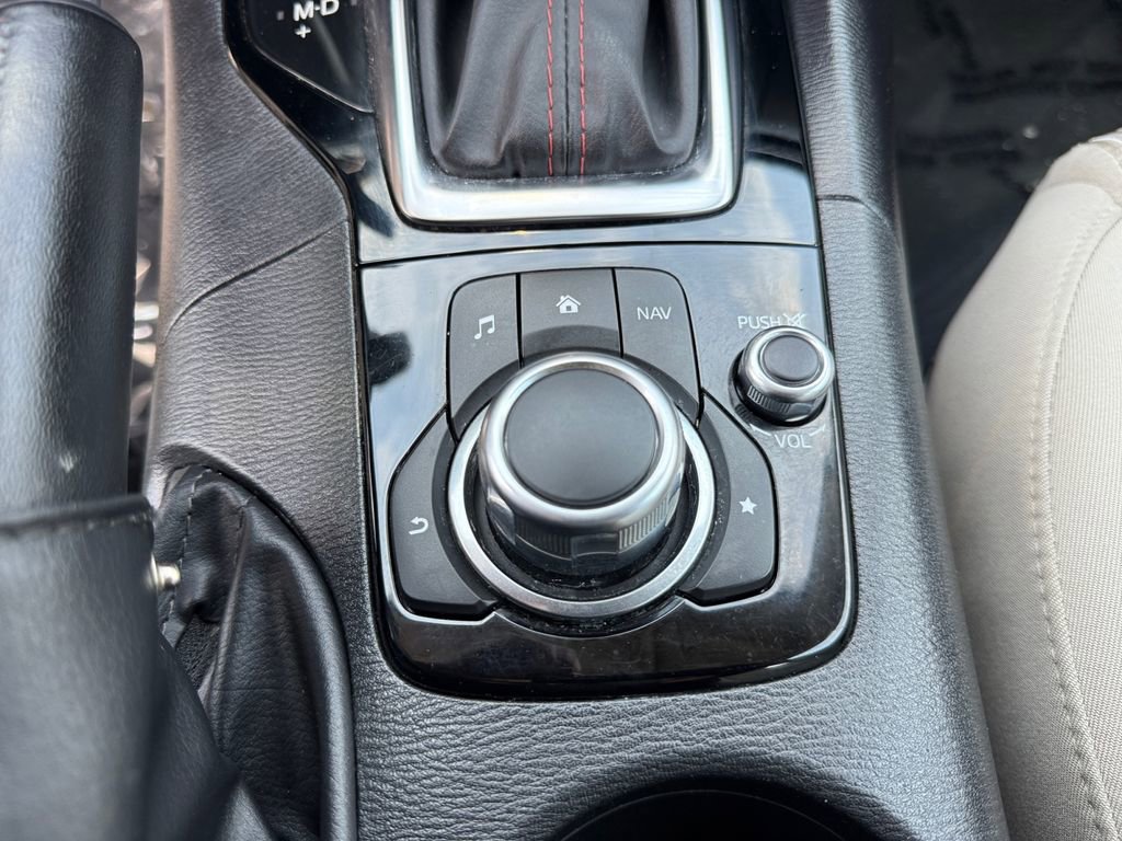 Used 2016 MAZDA MAZDA3 i Touring w/ Popular Equipment Package FWD image 19