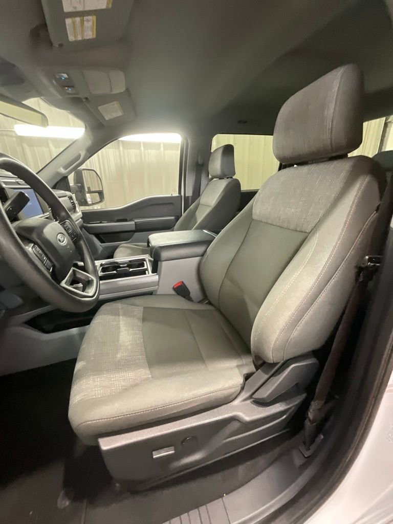 Used 2025 Ford F250 XLT w/ FX4 Off-Road Package image 10