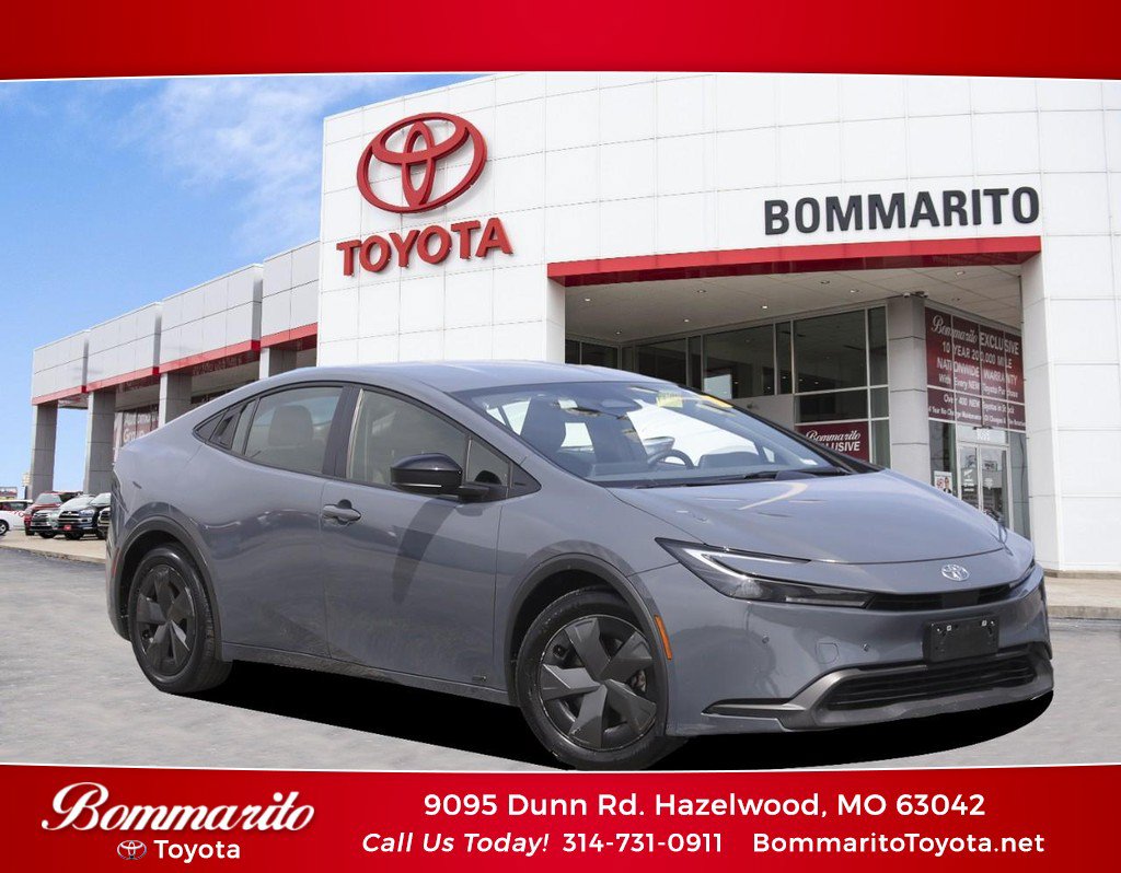 Used 2025 Toyota Prius LE