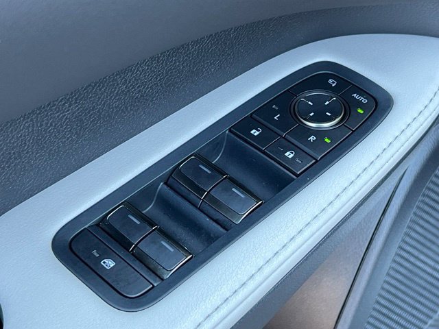 Used 2025 Lexus RX 350h w/ Accessory Package AWD/4WD image 18