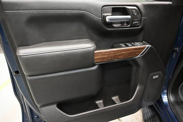 Used 2019 Chevrolet Silverado 1500 High Country w/ Technology Package image 27