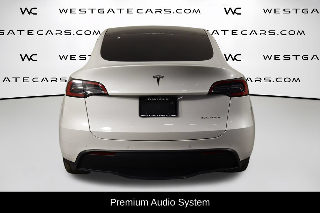 Used 2022 Tesla Model Y Long Range AWD/4WD image 4