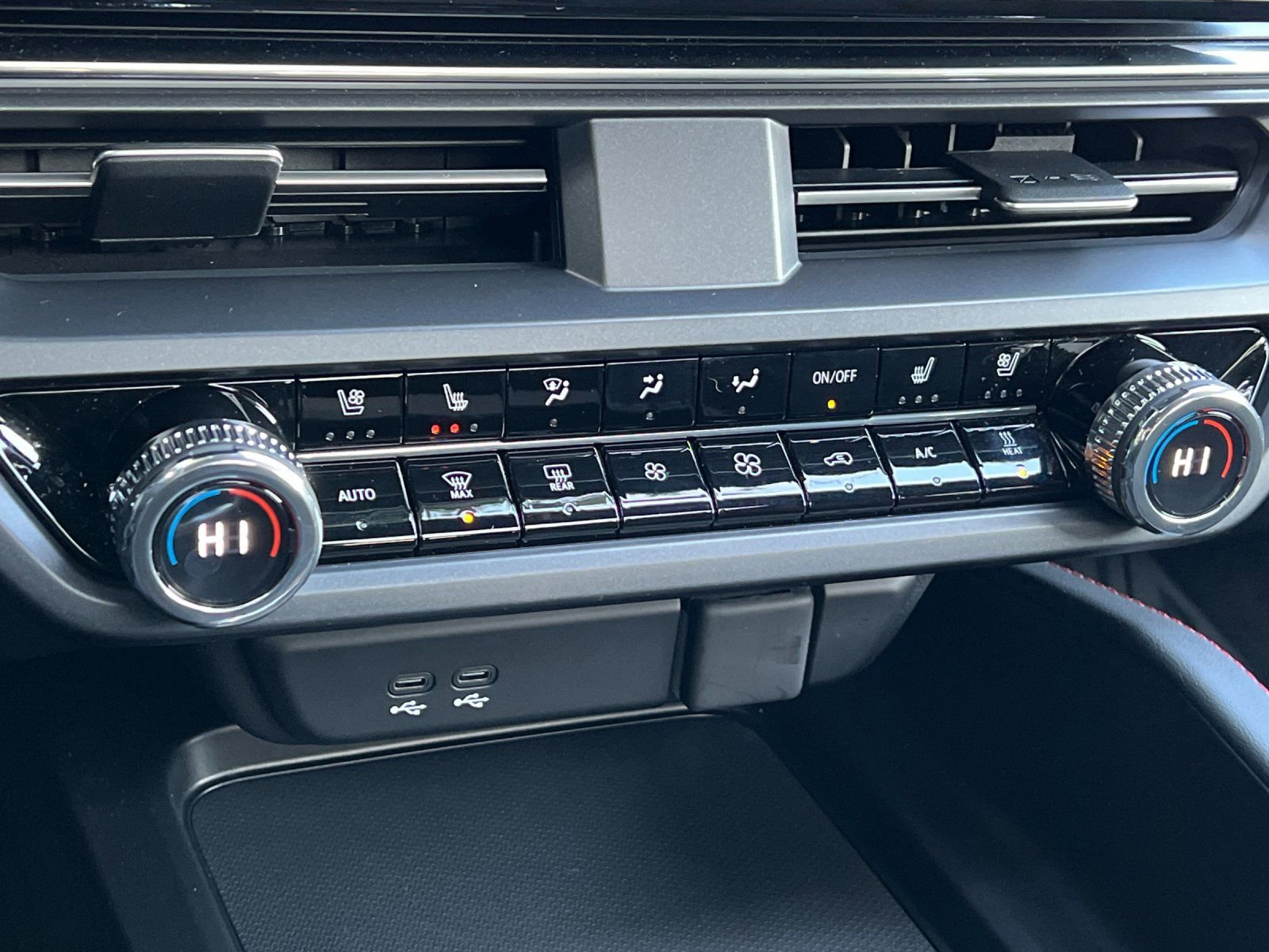 Used 2024 Acura ZDX A-Spec image 17