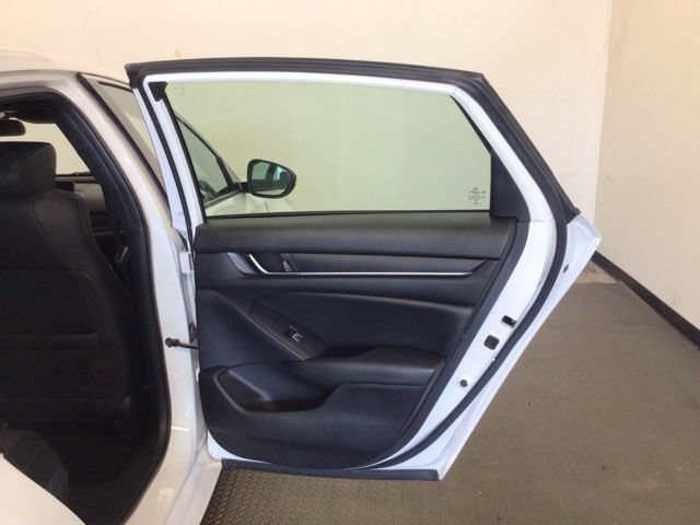 Used 2019 Honda Accord Sport image 14