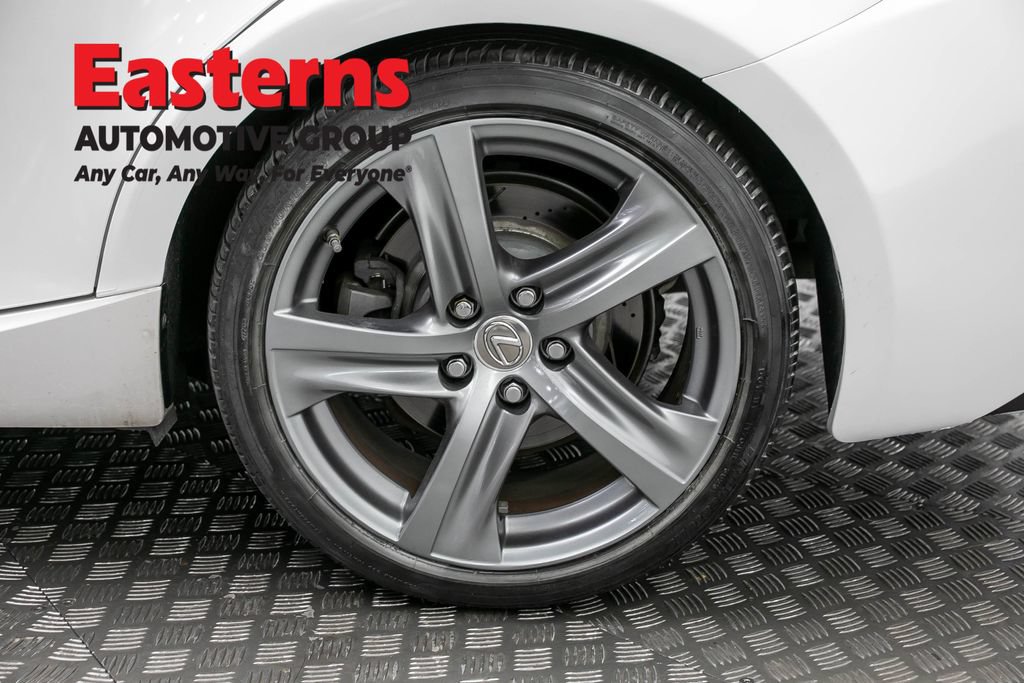 Used 2018 Lexus IS 300 AWD image 33