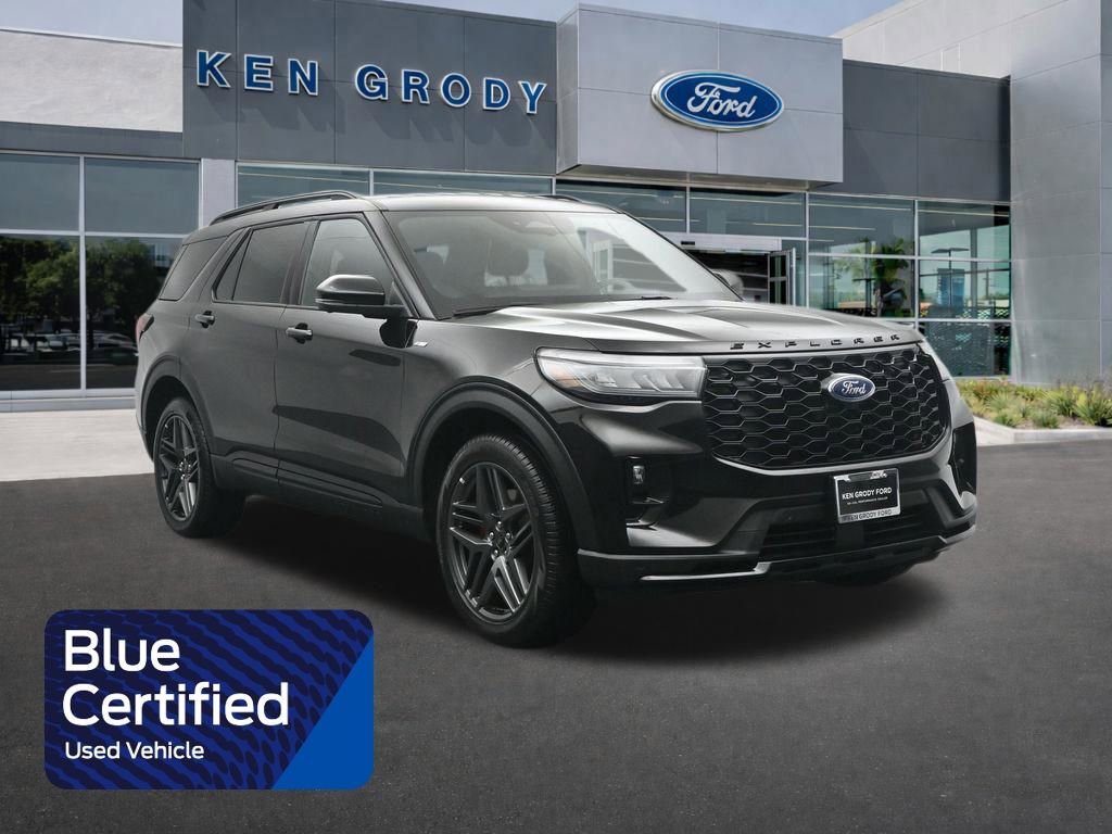Used 2025 Ford Explorer ST-Line w/ ST-Line Street Pack