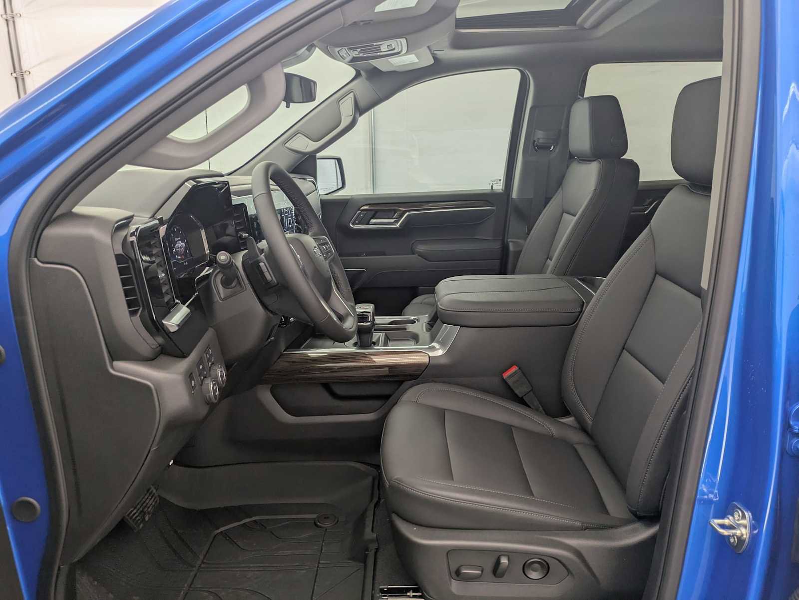 New 2025 Chevrolet Silverado 1500 RST w/ Convenience Package II image 19