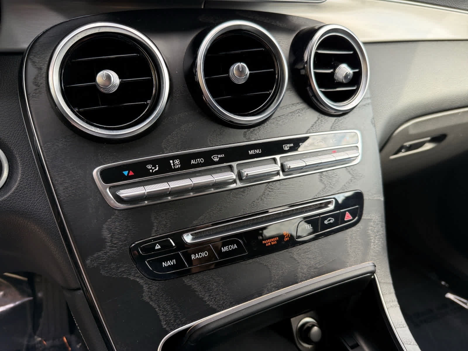 Used 2019 Mercedes-Benz GLC 300 image 20