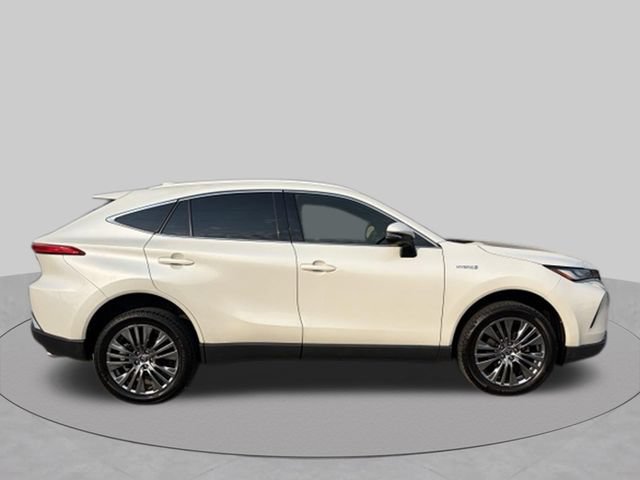 Used 2021 Toyota Venza XLE w/ Carpet Mat Package (TMS) AWD/4WD image 7