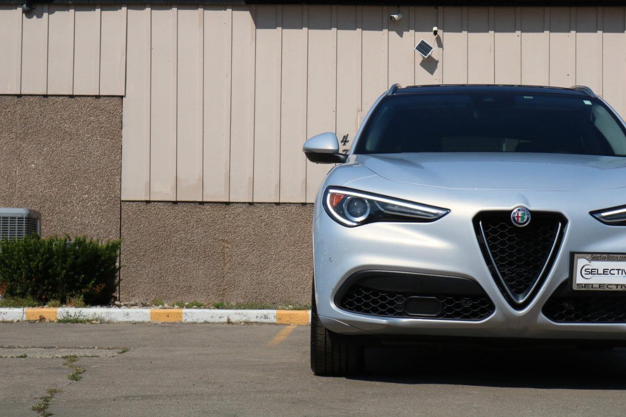 Used 2020 Alfa Romeo Stelvio Ti w/ Active Blind Spot Package image 3