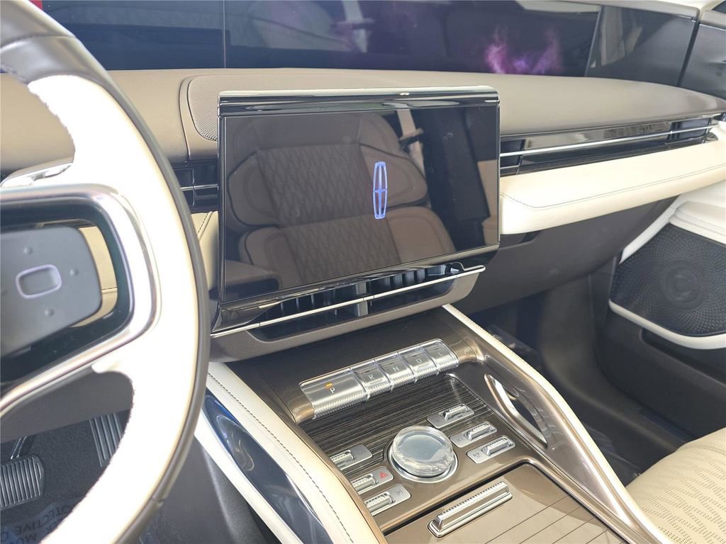 New 2024 Lincoln Nautilus Black Label image 19