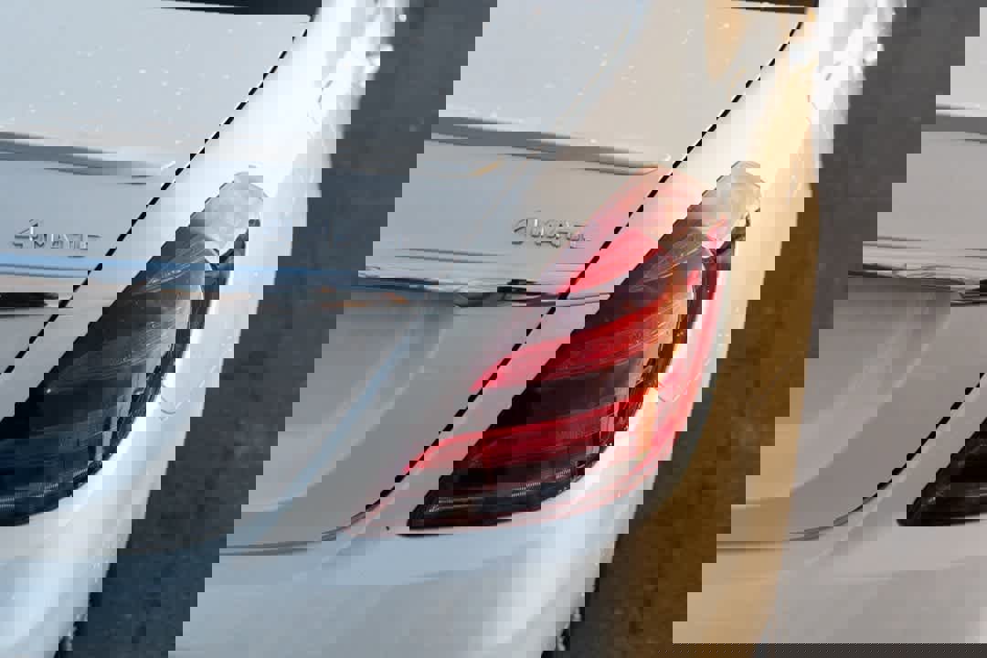 Used 2019 Mercedes-Benz S 560 4MATIC Sedan image 15