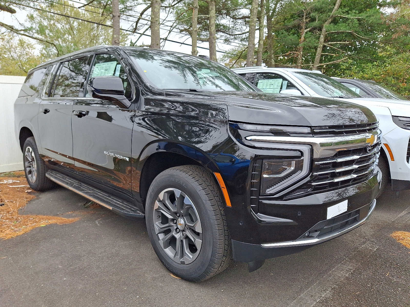 New 2026 Chevrolet Suburban LT w/ Comfort Package