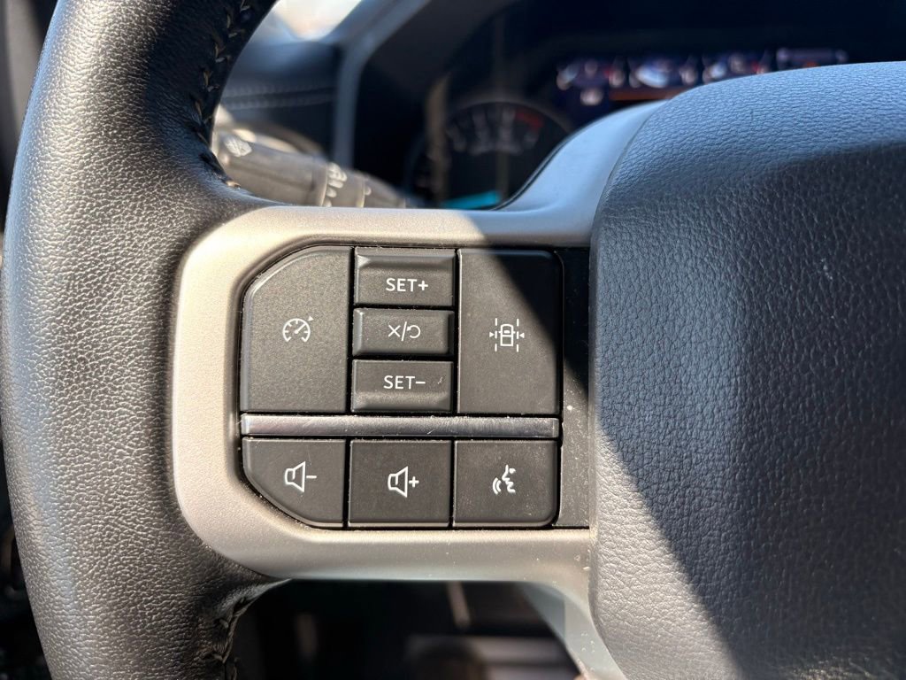 Used 2024 Ford Expedition Max XLT image 26