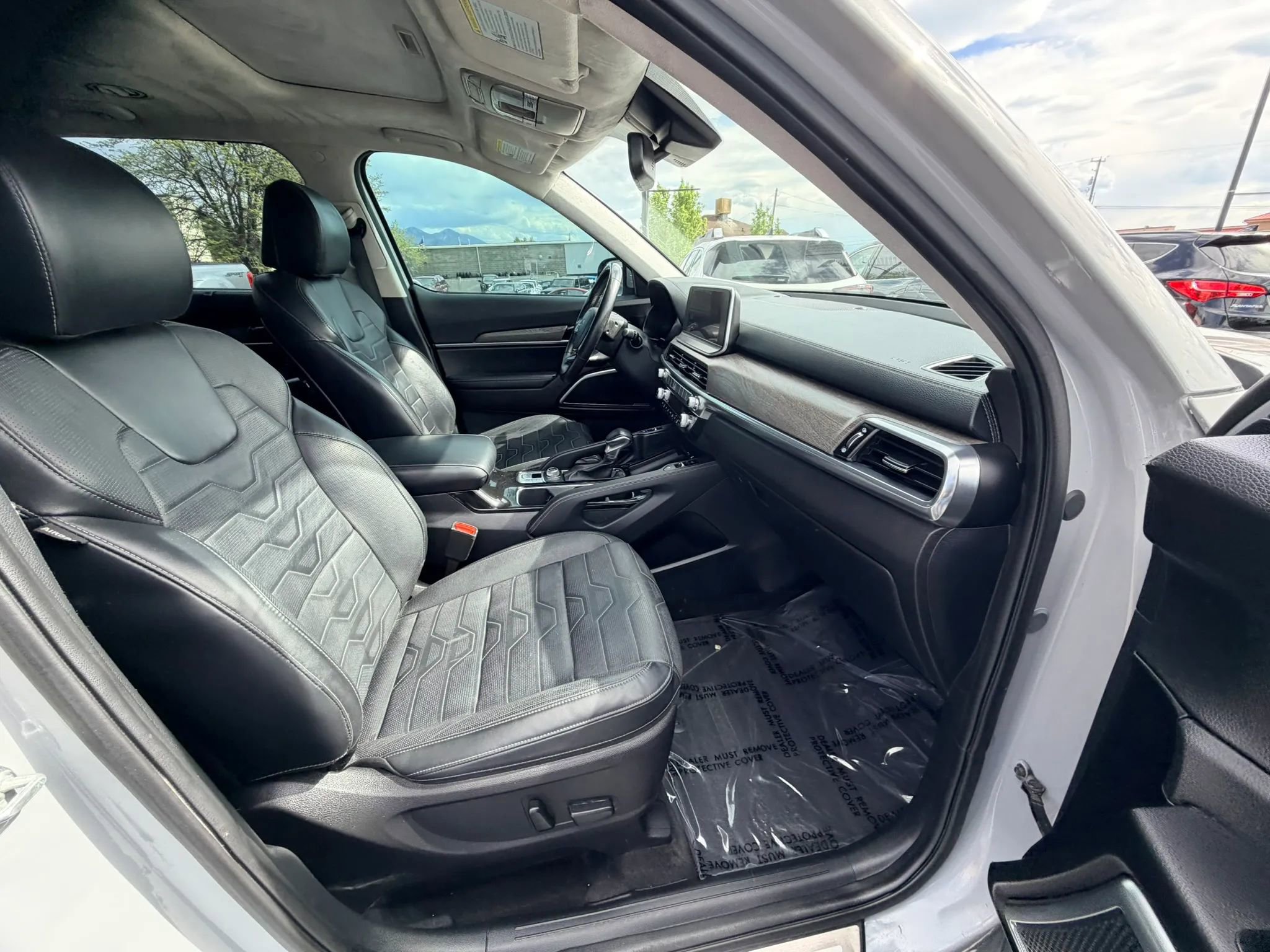 Used 2022 Kia Telluride SX w/ SX Prestige Package image 25
