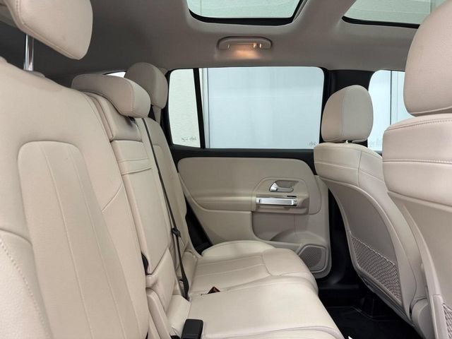 Used 2020 Mercedes-Benz GLB 250 4MATIC image 9