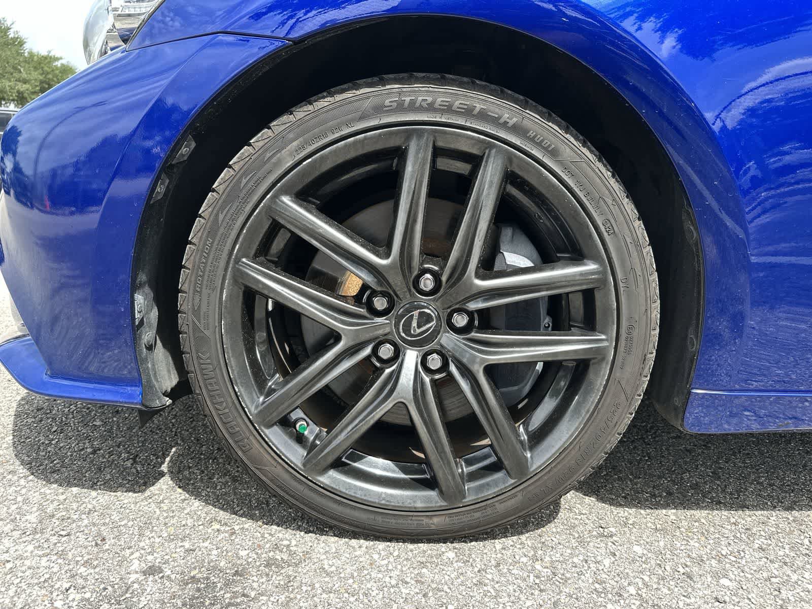 Used 2016 Lexus IS 200t w/ F Sport Package RWD image 14