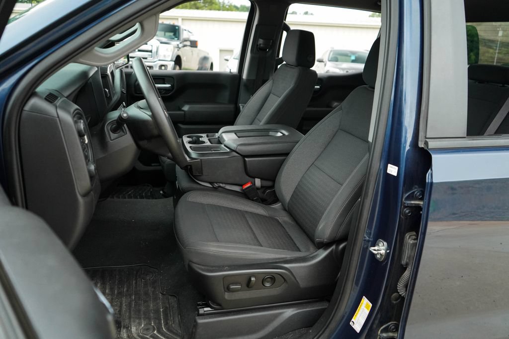 Used 2022 Chevrolet Silverado 1500 Custom AWD/4WD image 7