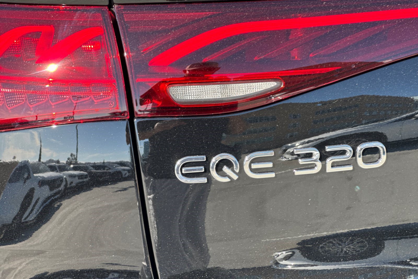 New 2027 Mercedes-Benz EQE 320 4MATIC SUV image 26