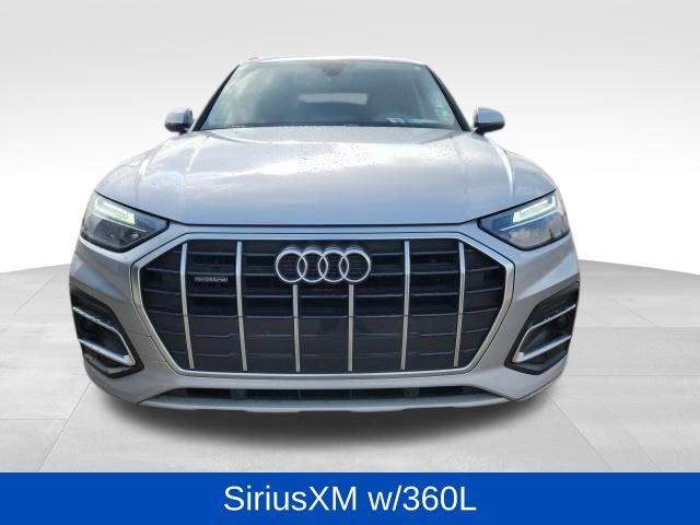 Used 2023 Audi Q5 2.0T Premium w/ Convenience Package image 4