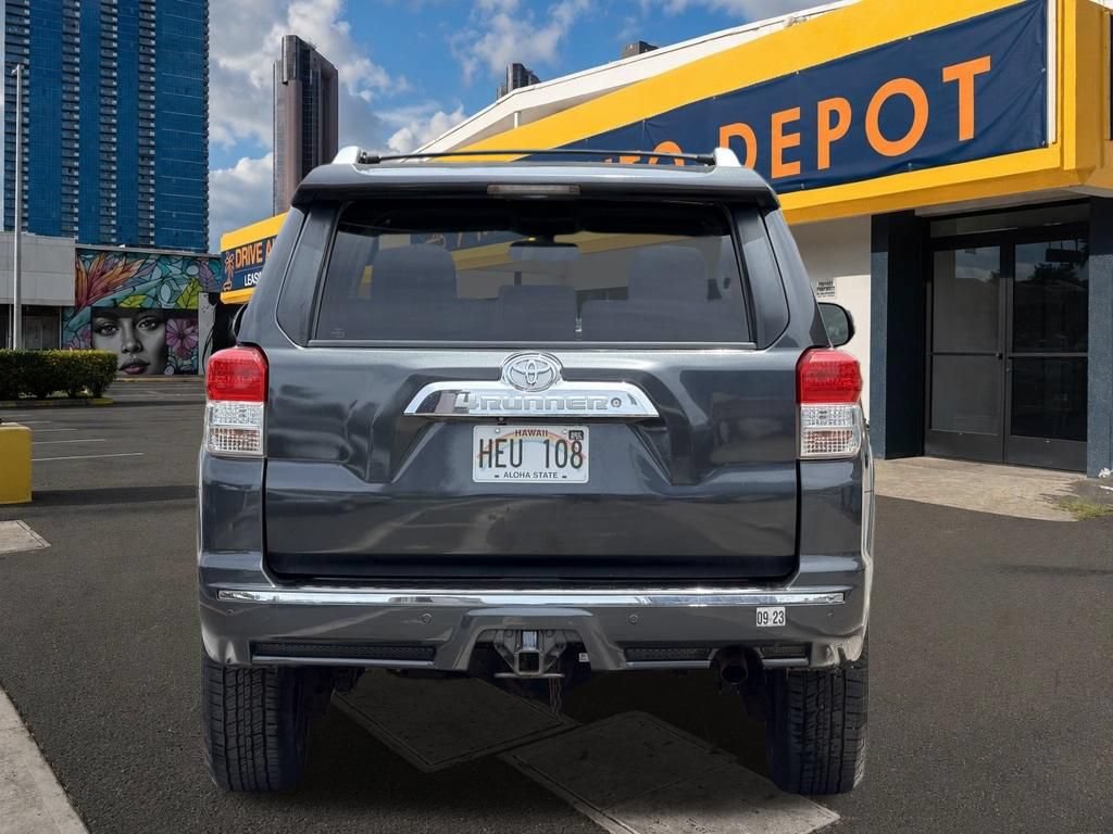 Used 2013 Toyota 4Runner SR5 AWD/4WD image 4