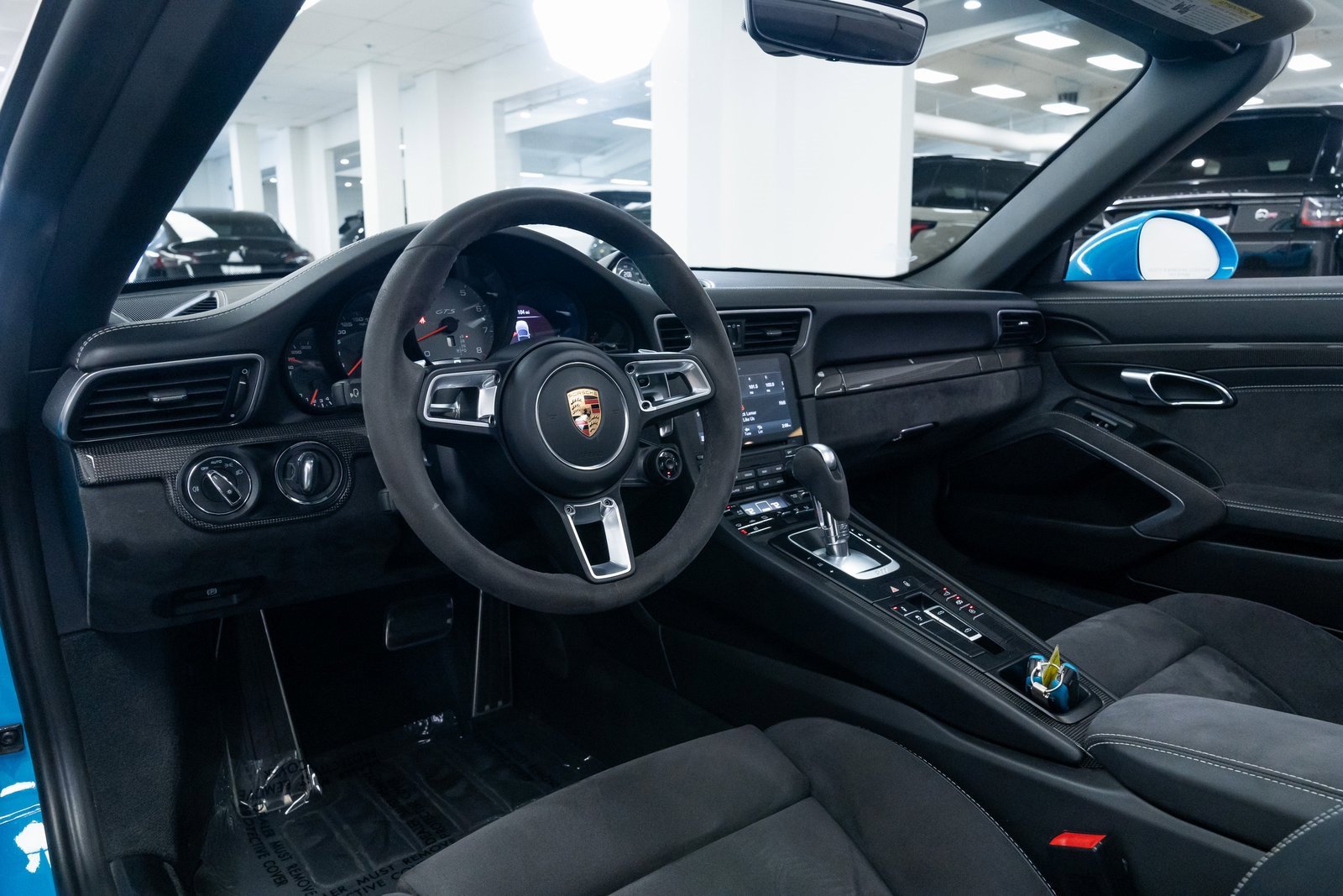 Used 2017 Porsche 911 Targa 4 GTS image 16