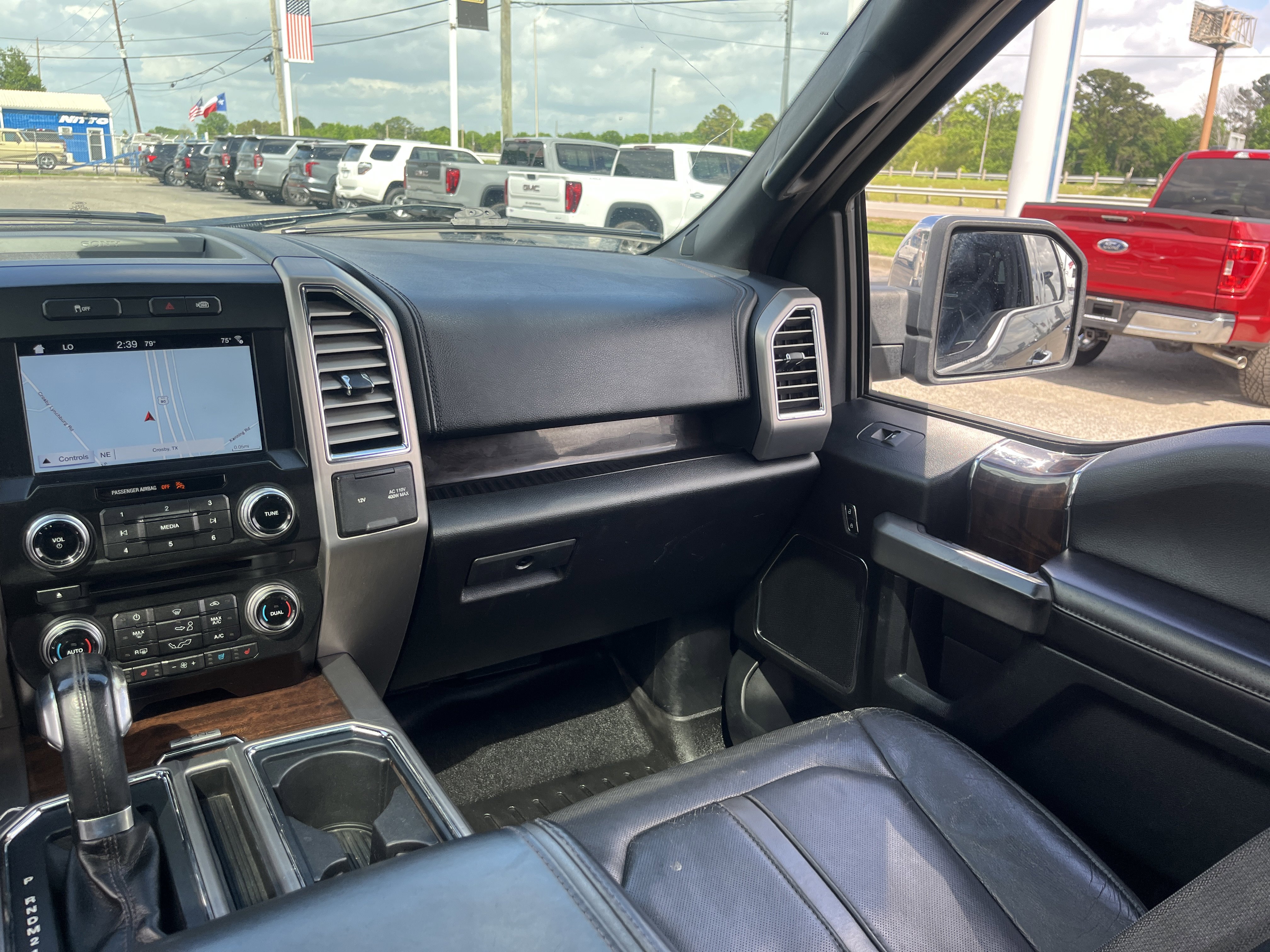 Used 2016 Ford F150 Platinum w/ Equipment Group 701A Luxury RWD image 32