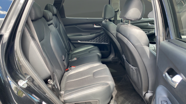Used 2022 Hyundai Santa Fe Limited FWD image 26