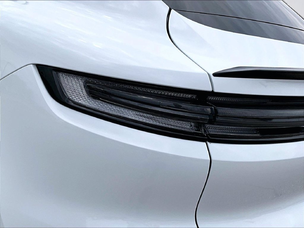 Certified 2025 Porsche Cayenne S AWD/4WD image 21