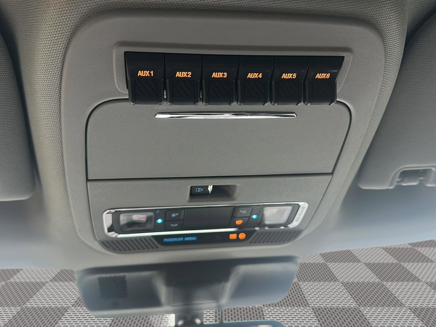 New 2025 Ford F350 King Ranch w/ Tremor Off-Road Package image 22