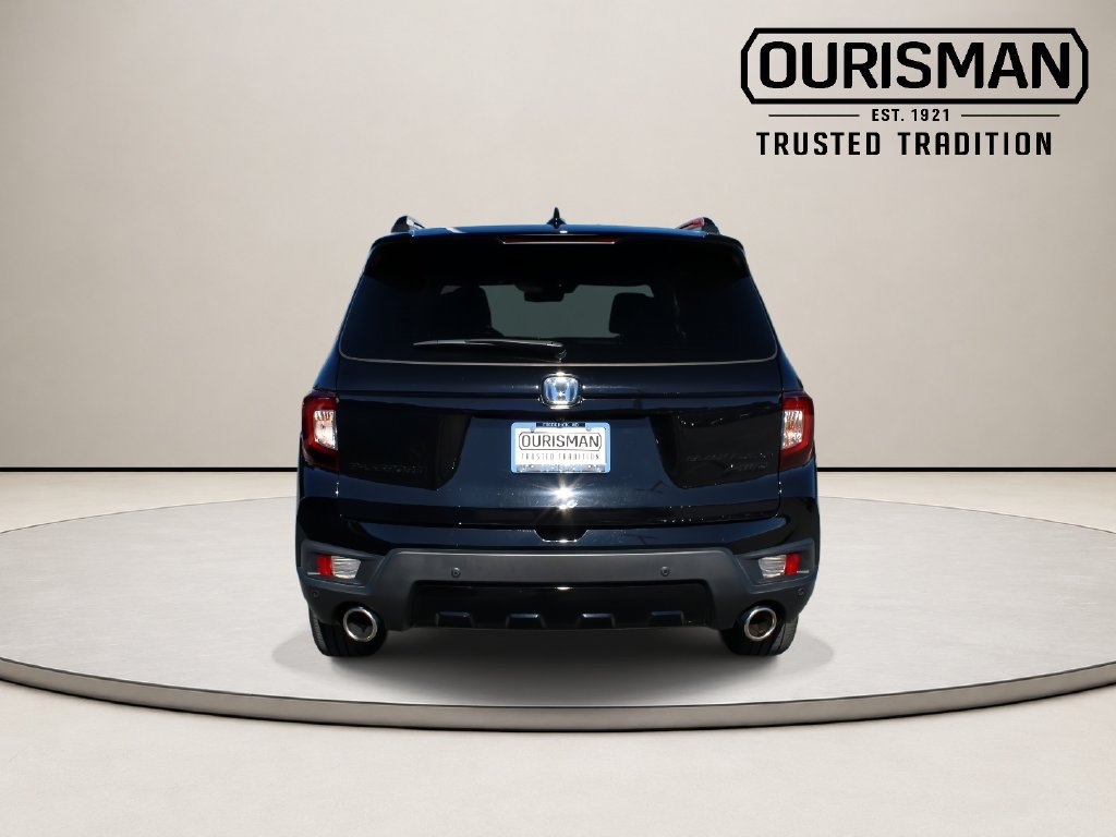 Used 2024 Honda Passport Black Edition image 9