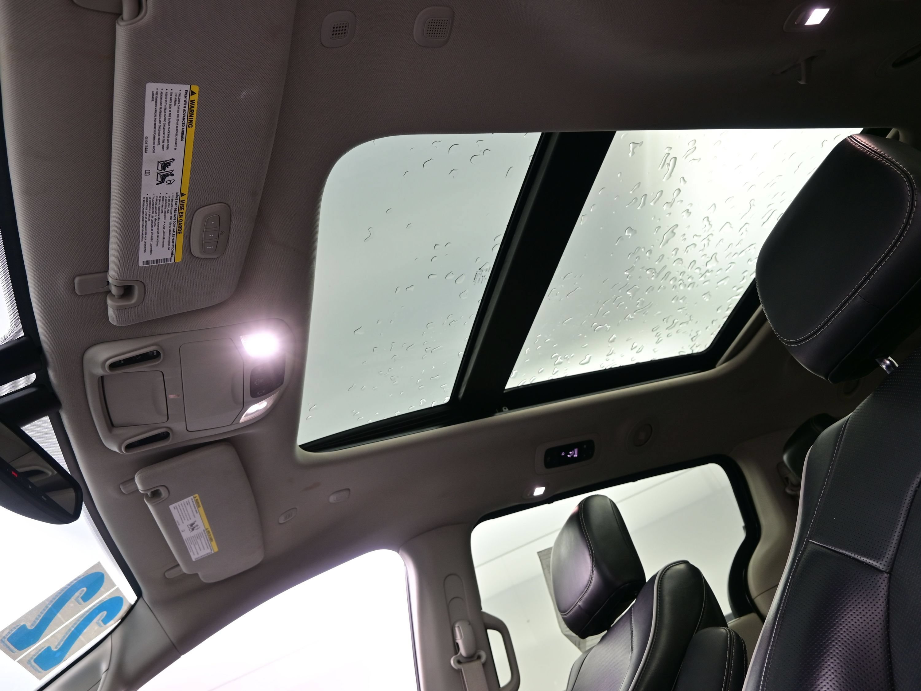 Used 2022 Chrysler Pacifica Limited FWD image 21