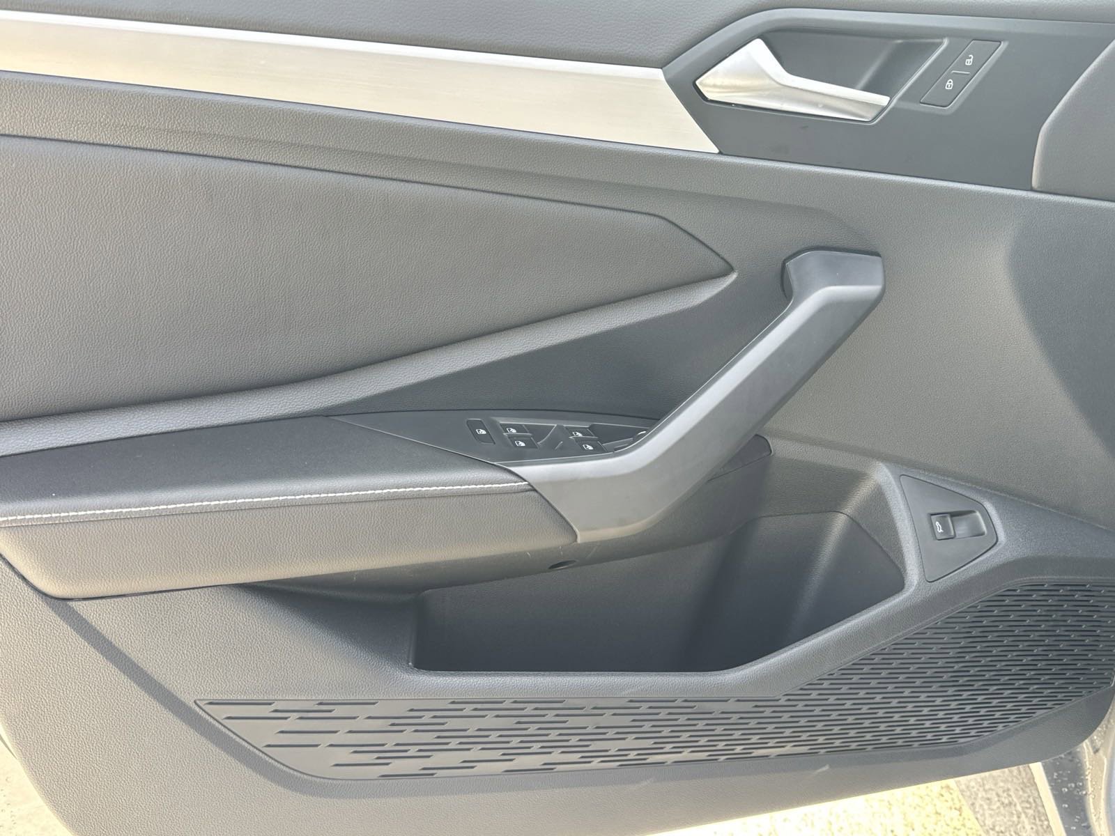 New 2027 Volkswagen Jetta S FWD image 6