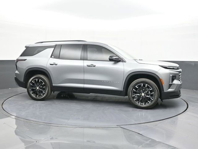 New 2026 Chevrolet Traverse LT w/ Sun and Wheel Package image 17