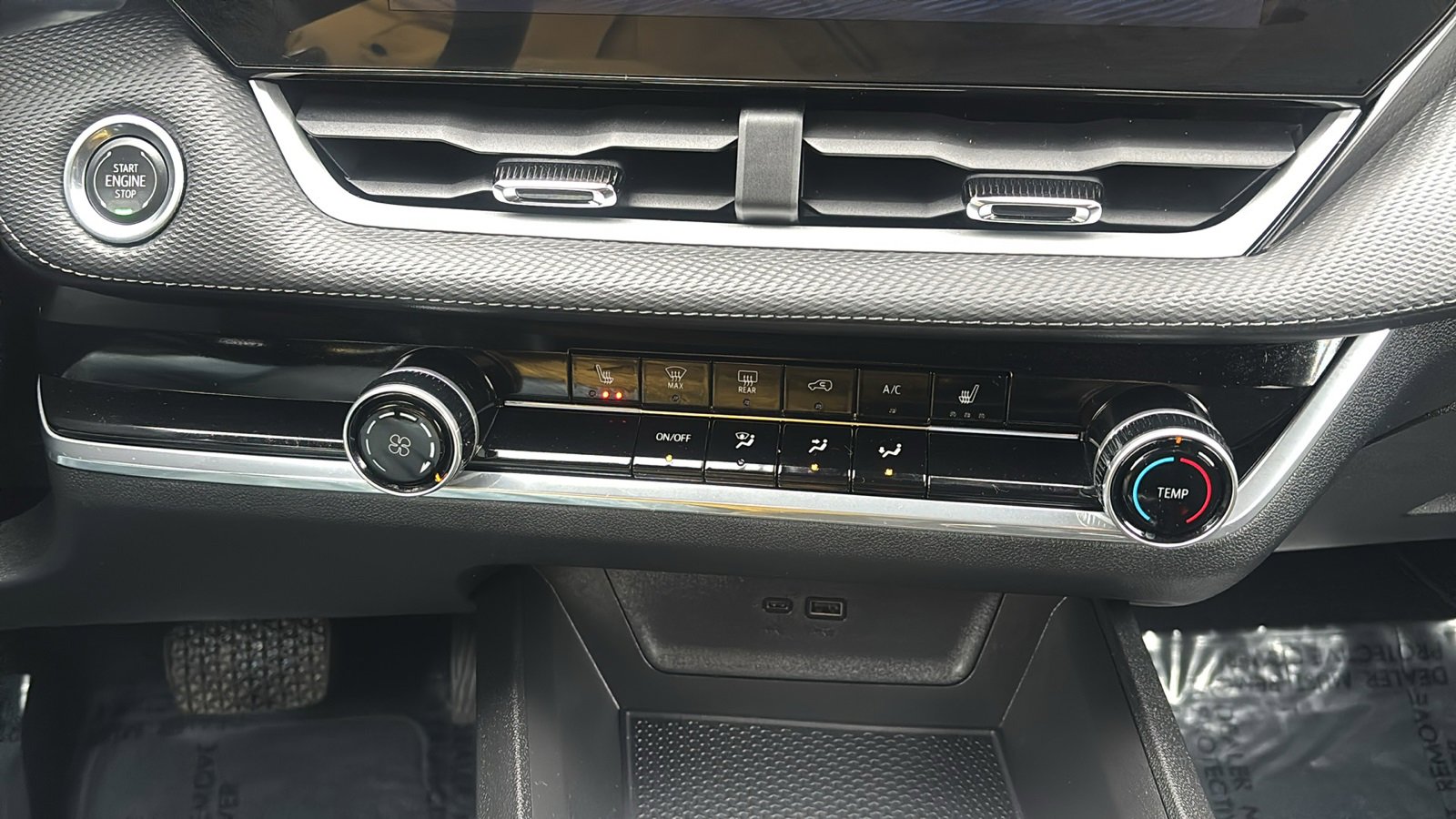 Used 2025 Chevrolet Equinox LT image 14