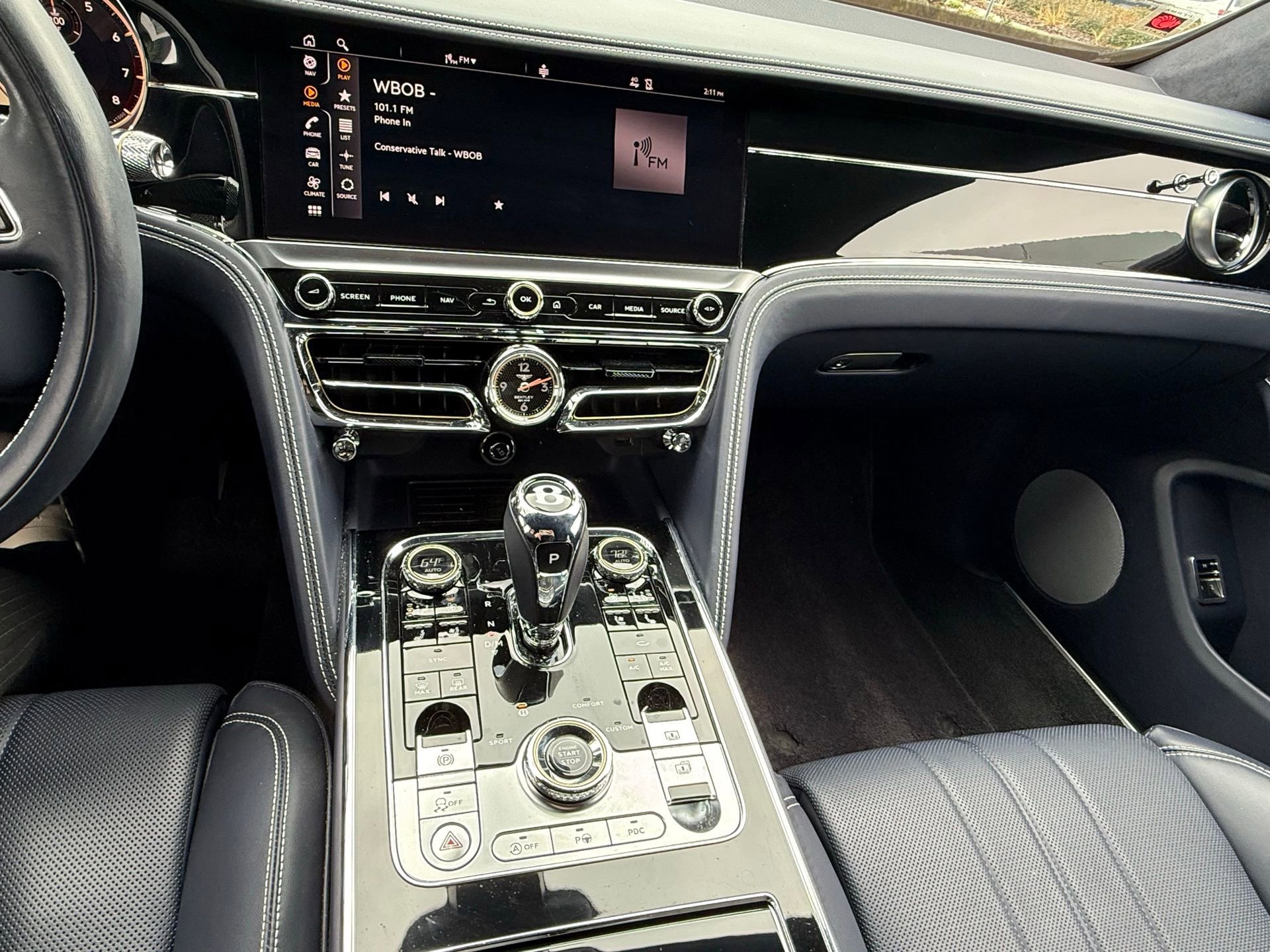 Used 2021 Bentley Flying Spur V8 image 44