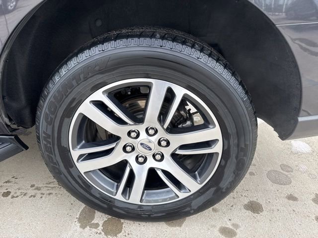 Used 2024 Ford Expedition Limited image 9