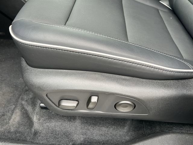 Used 2025 Buick Enclave Preferred image 19