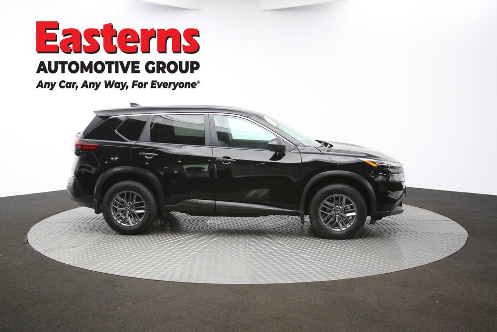 Used 2022 Nissan Rogue S image 42