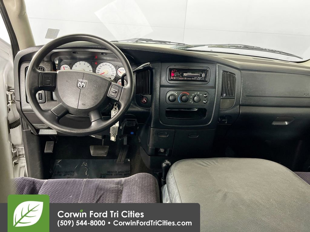 Used 2005 Dodge Ram 1500 Truck SLT image 21