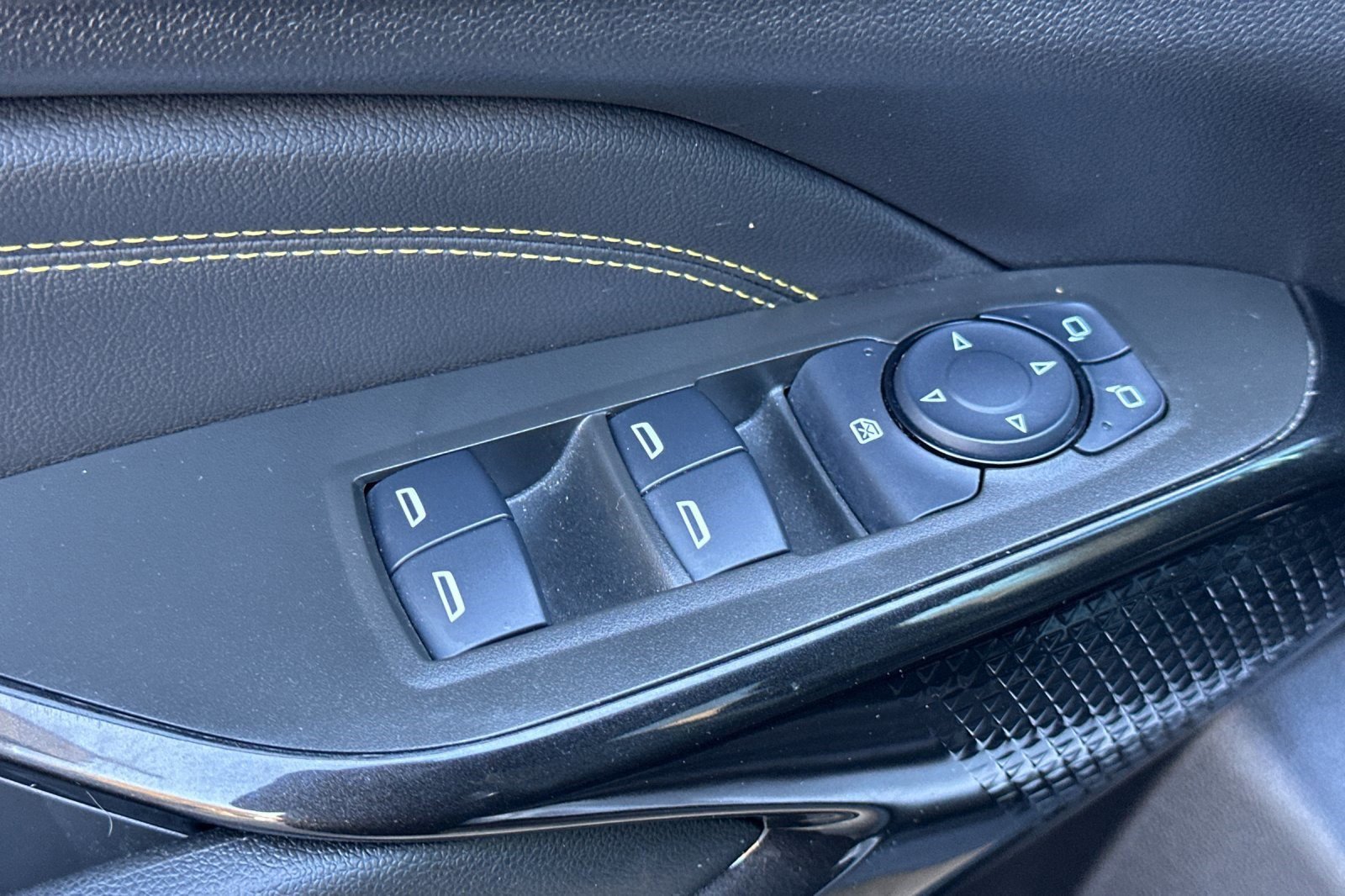 Used 2024 Chevrolet Trax ACTIV image 14