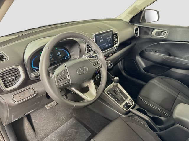 New 2026 Hyundai Venue SEL FWD image 19