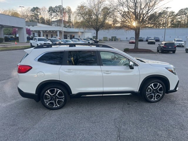 Used 2023 Subaru Ascent Limited w/ Technology Package image 6