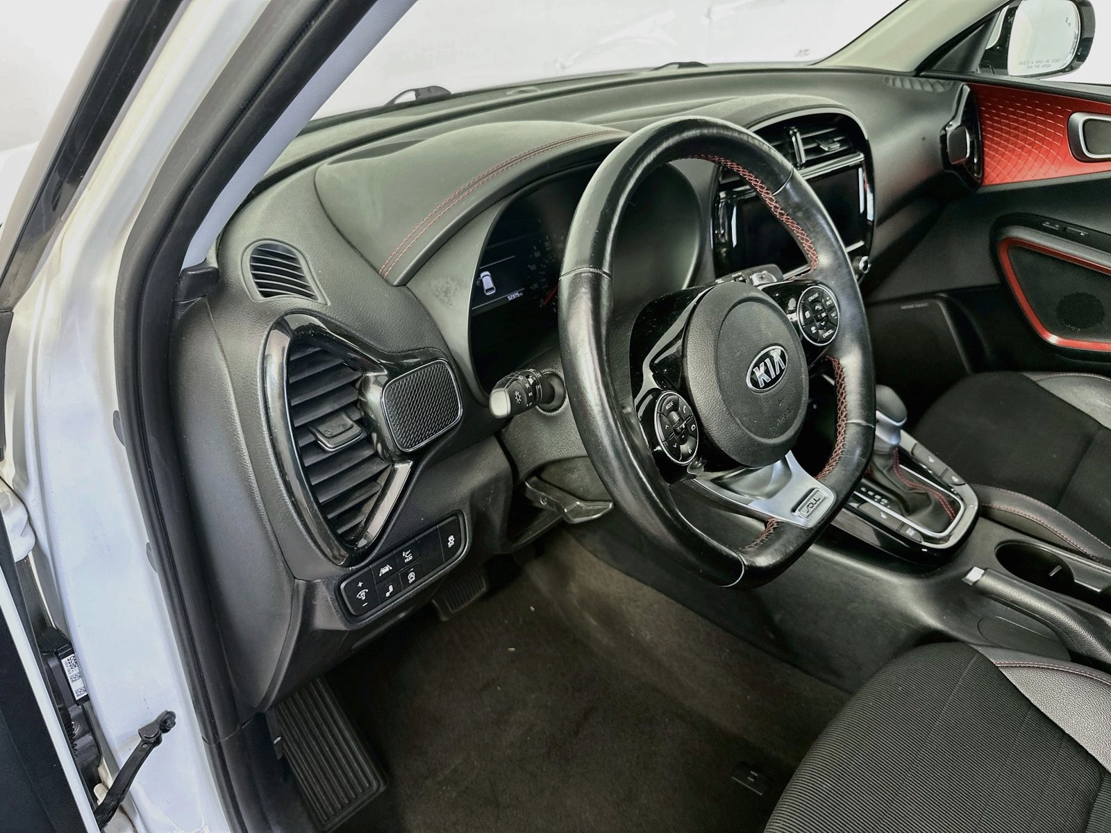 Used 2021 Kia Soul Turbo FWD image 9
