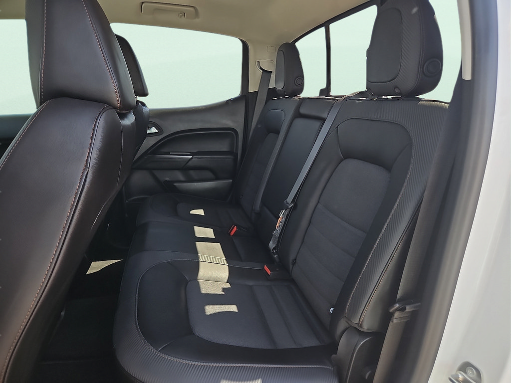 Used 2022 GMC Canyon AT4 w/ Trailering Package AWD/4WD image 10